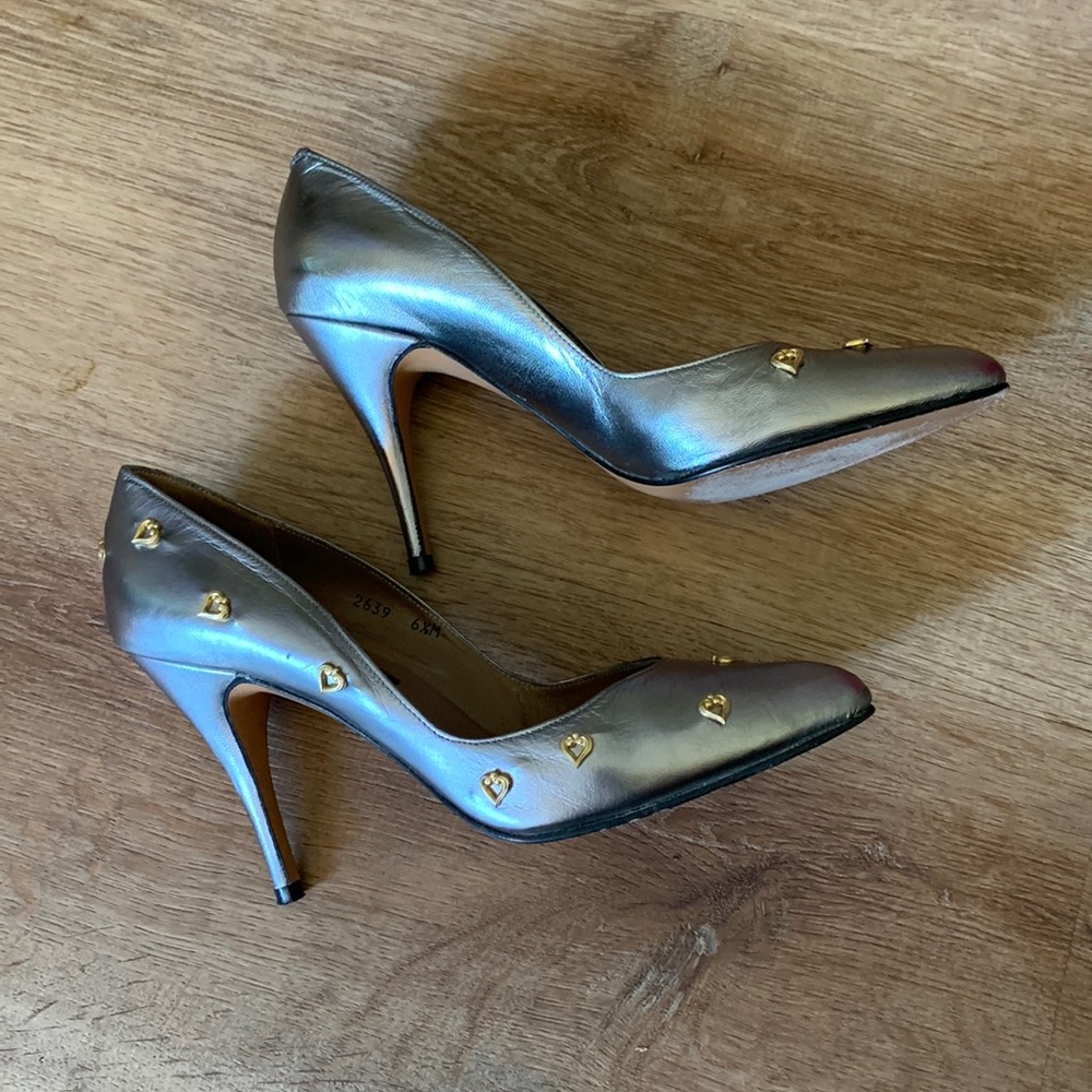 Adige Paris Golden Hearts Heels Sz 6.5 M